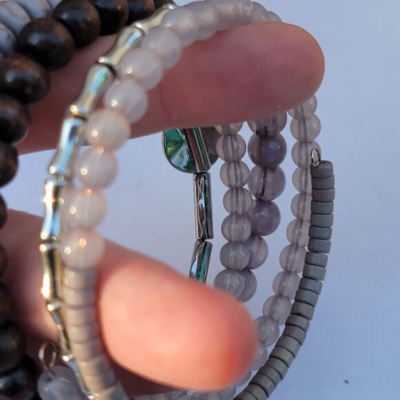 Vintage boho wrap bracelet 90s mauve wood bead memory wire coil jewelry - Picture 6 of 10